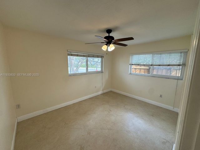 18600 SW 97th Ave, Cutler Bay, FL 33157