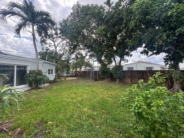 18600 SW 97th Ave, Cutler Bay, FL 33157