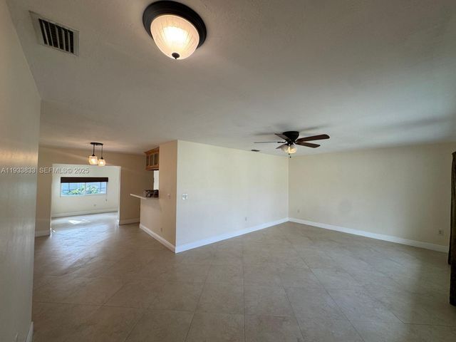 18600 SW 97th Ave, Cutler Bay, FL 33157