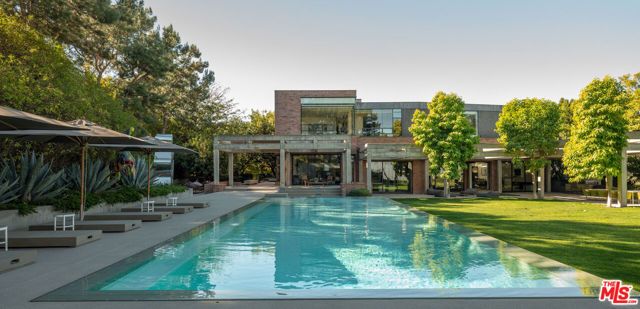 3350 Stoneridge Lane, Los Angeles, CA 90077