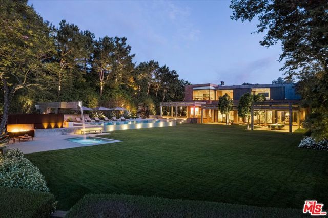 3350 Stoneridge Lane, Los Angeles, CA 90077