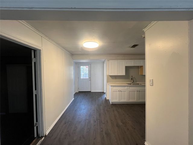 1104 Bell Drive, Greenville, TX 75401