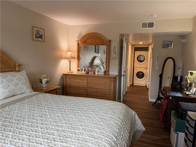 2599 Walnut 205, Signal Hill, CA 90755