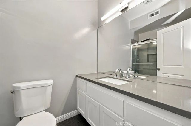 555 Maine 330, Long Beach, CA 90802