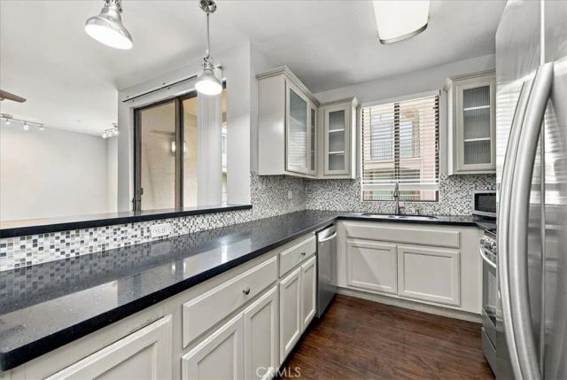 555 Maine 330, Long Beach, CA 90802