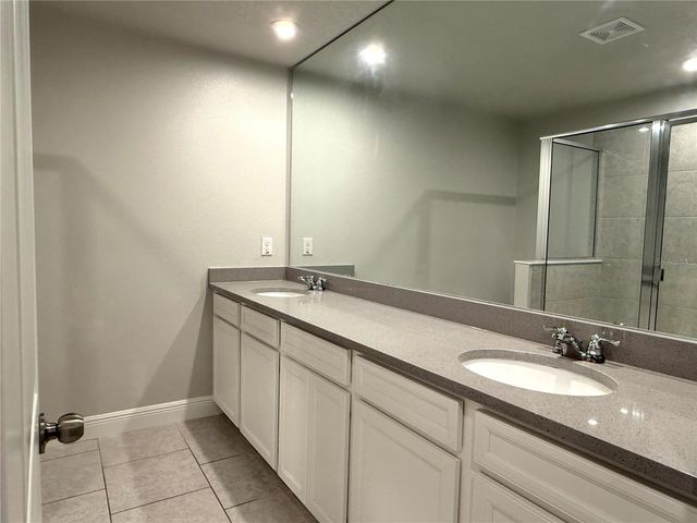 6117 GRAND SONATA AVENUE, Lutz, FL 33558