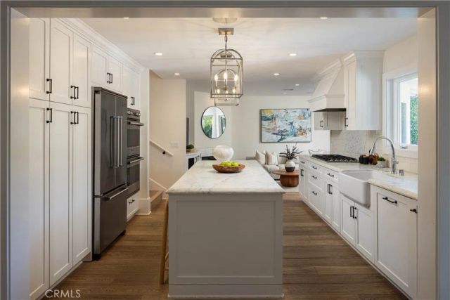 433 Seaward, Corona Del Mar, CA 92625