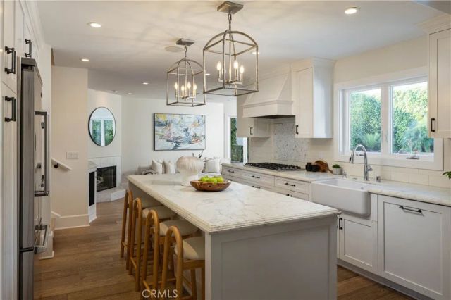 433 Seaward, Corona Del Mar, CA 92625