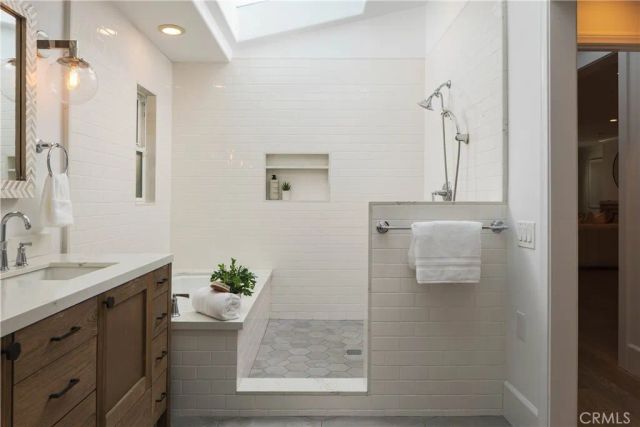433 Seaward, Corona Del Mar, CA 92625