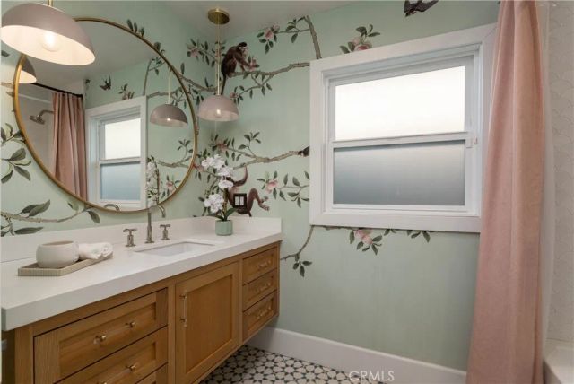 433 Seaward, Corona Del Mar, CA 92625