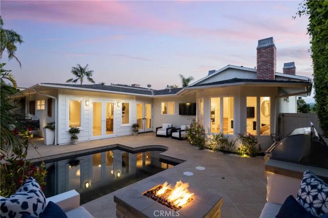 433 Seaward, Corona Del Mar, CA 92625