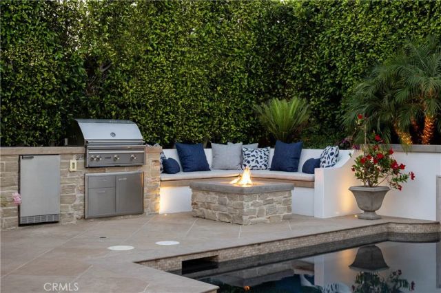 433 Seaward, Corona Del Mar, CA 92625