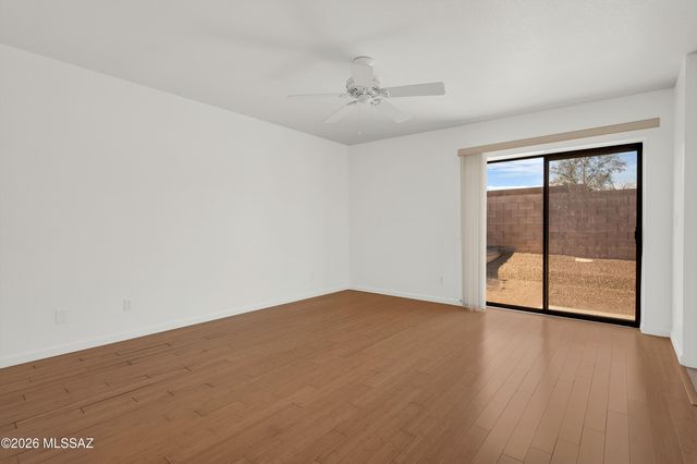 1897 N Fountain Park Drive, Tucson, AZ 85715