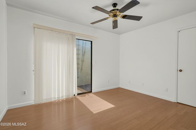 1897 N Fountain Park Drive, Tucson, AZ 85715