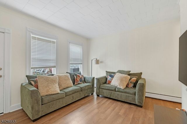 331 Forest, Kearny Town, NJ 07032