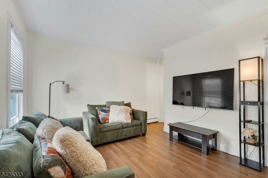 331 Forest, Kearny Town, NJ 07032 — photo 2