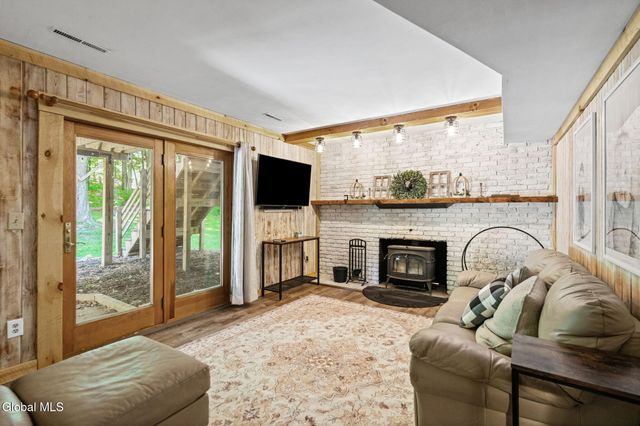 47 Wormer Road, New Scotland, NY 12186