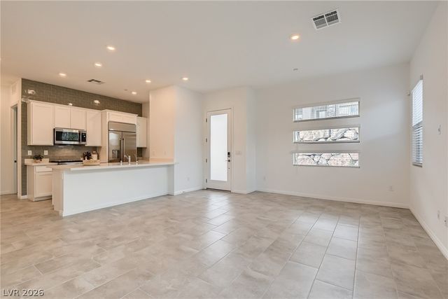 933 Mayfield Manor Lane, Las Vegas, NV 89138