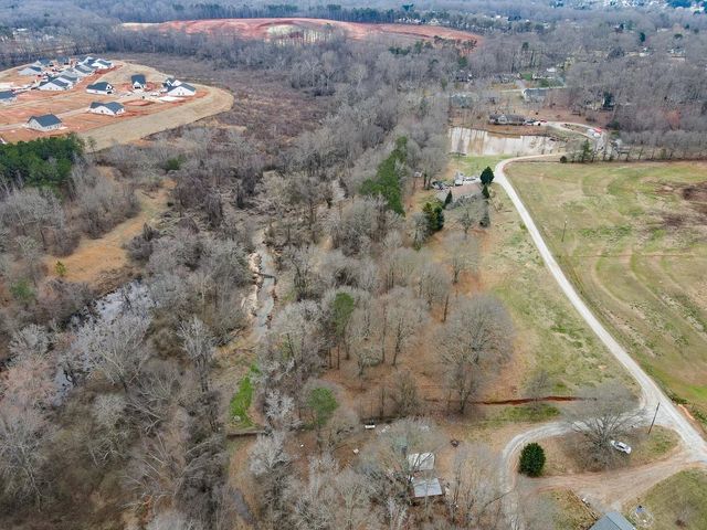 166 Double Bridge Road, Boiling Springs, SC 29316