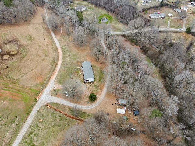 166 Double Bridge Road, Boiling Springs, SC 29316