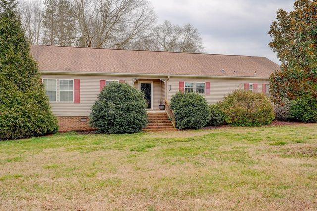 166 Double Bridge Road, Boiling Springs, SC 29316