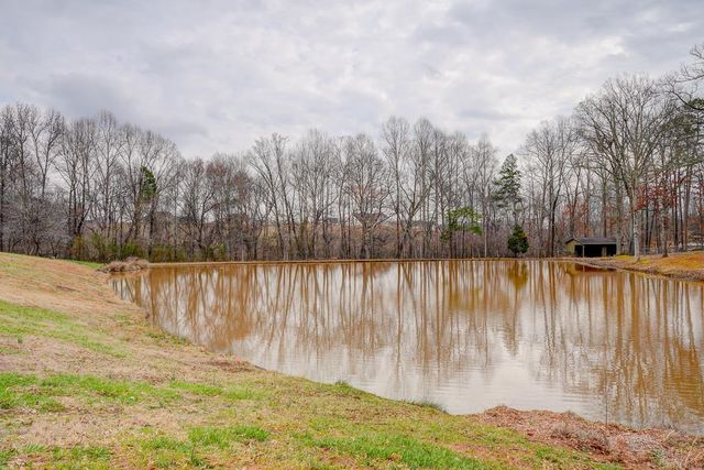 166 Double Bridge Road, Boiling Springs, SC 29316