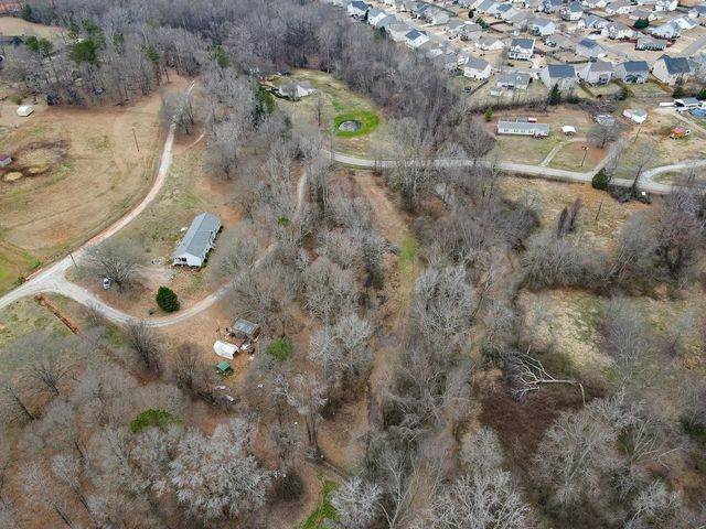 166 Double Bridge Road, Boiling Springs, SC 29316