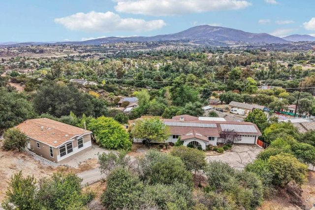 1052 Ranchito Vista, Alpine, CA 91901