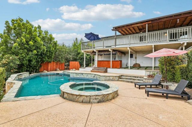 1052 Ranchito Vista, Alpine, CA 91901