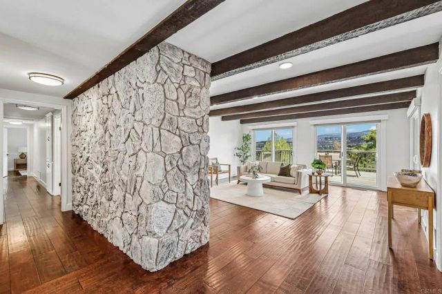 1052 Ranchito Vista, Alpine, CA 91901