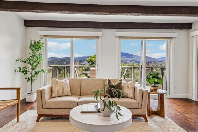 1052 Ranchito Vista, Alpine, CA 91901