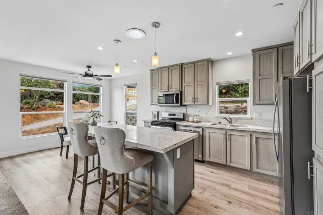 1052 Ranchito Vista, Alpine, CA 91901