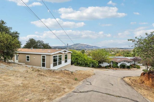 1052 Ranchito Vista, Alpine, CA 91901