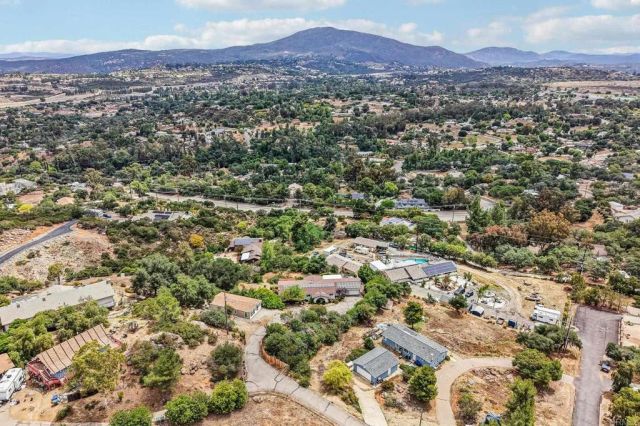 1052 Ranchito Vista, Alpine, CA 91901