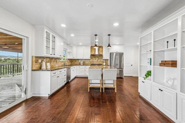 1052 Ranchito Vista, Alpine, CA 91901