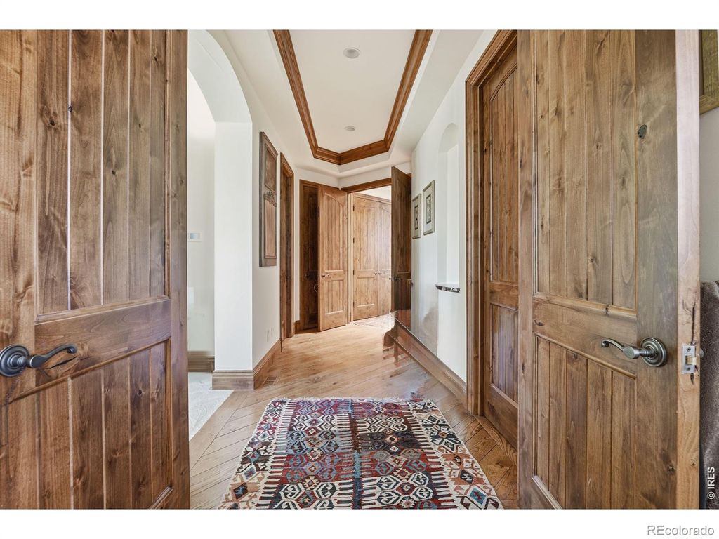 Image 14 of property listing at 4053 E Iris Court, Greenwood Village, CO 80121