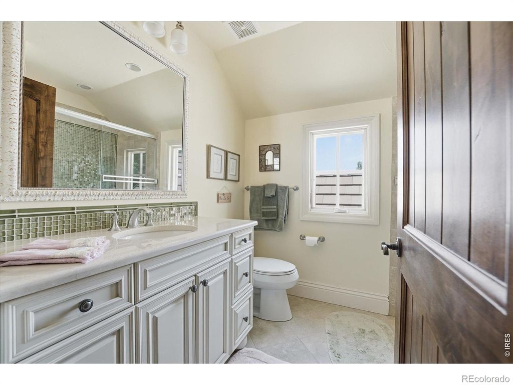 Image 25 of property listing at 4053 E Iris Court, Greenwood Village, CO 80121