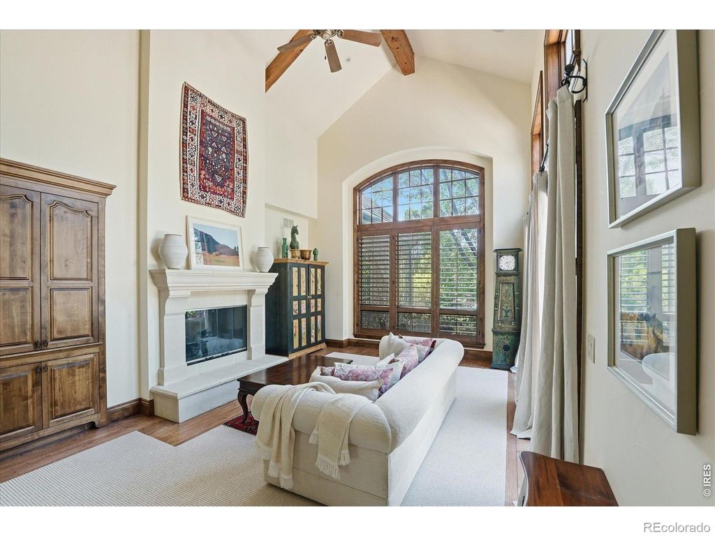 Image 4 of property listing at 4053 E Iris Court, Greenwood Village, CO 80121