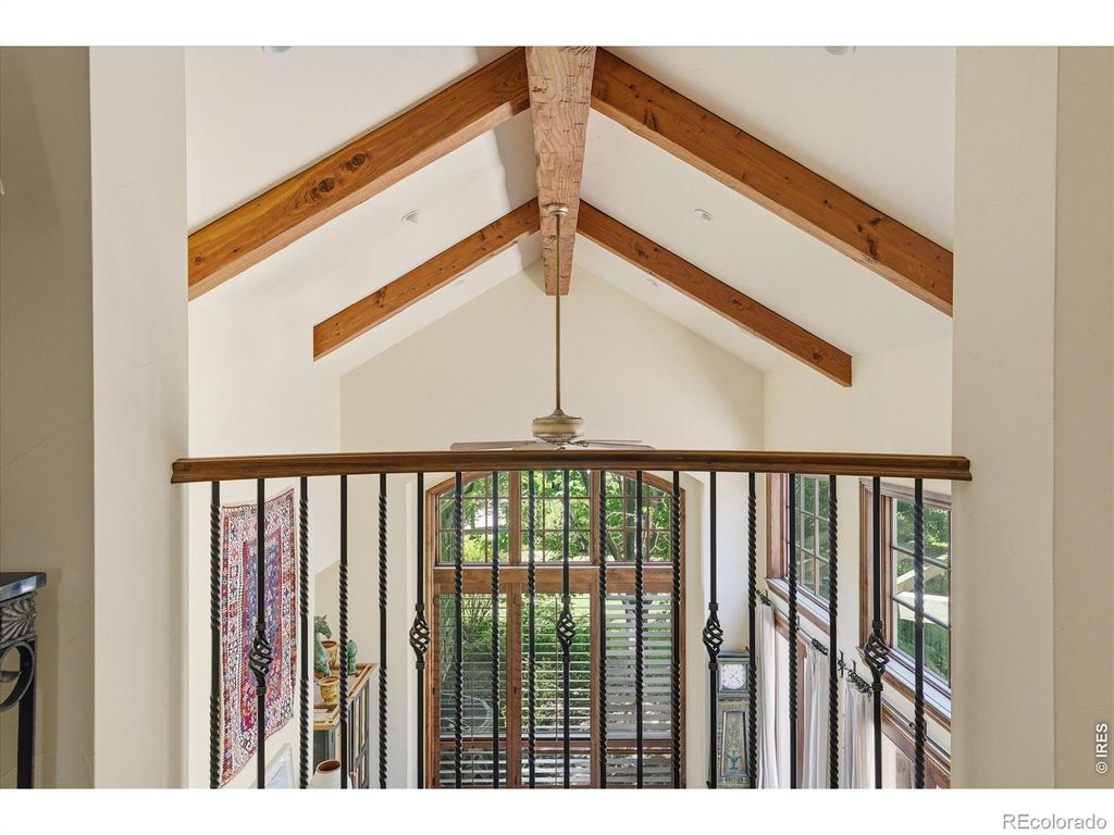 Image 7 of property listing at 4053 E Iris Court, Greenwood Village, CO 80121