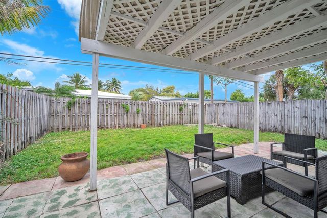 1925 NE 26th Street, Wilton Manors, FL 33305