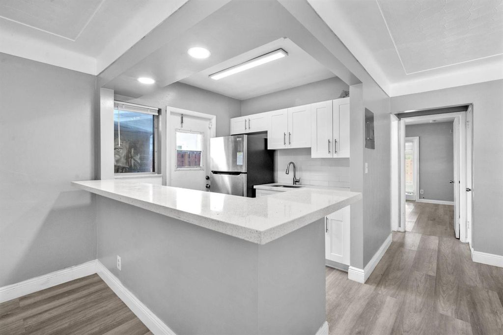 1925 NE 26th Street, Wilton Manors, FL 33305