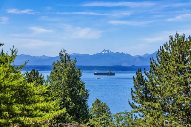 895 NW Elford Drive, Seattle, WA 98177