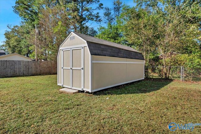 1318 Sheraton Road SE, Decatur, AL 35603