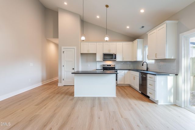 315 S Ethel Street, Selma, NC 27576