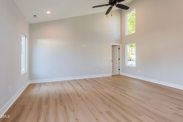 315 S Ethel Street, Selma, NC 27576