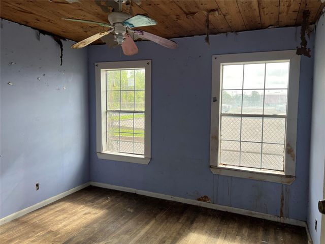 5745 Newport Street, Houston, TX 77023