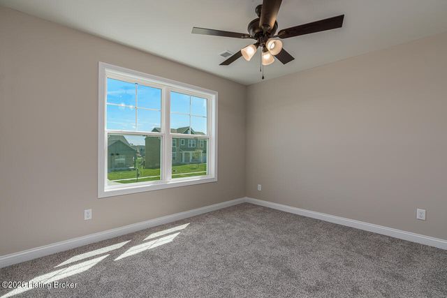 389 Williamsburg Dr, Mt Washington, KY 40047