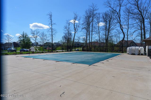 389 Williamsburg Dr, Mt Washington, KY 40047