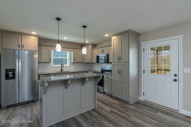 389 Williamsburg Dr, Mt Washington, KY 40047