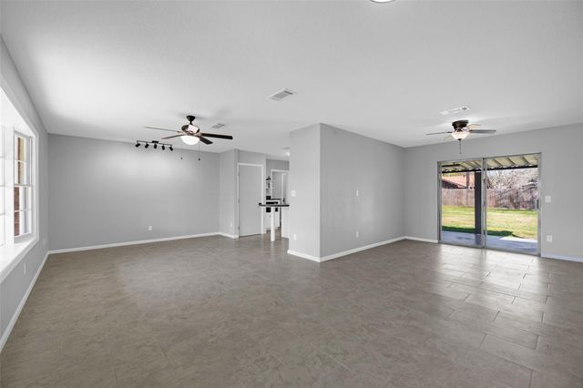 605 Helms Avenue, Wharton, TX 77488